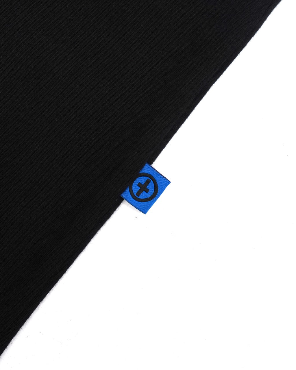 TS - COMPACT DEAD BLACK