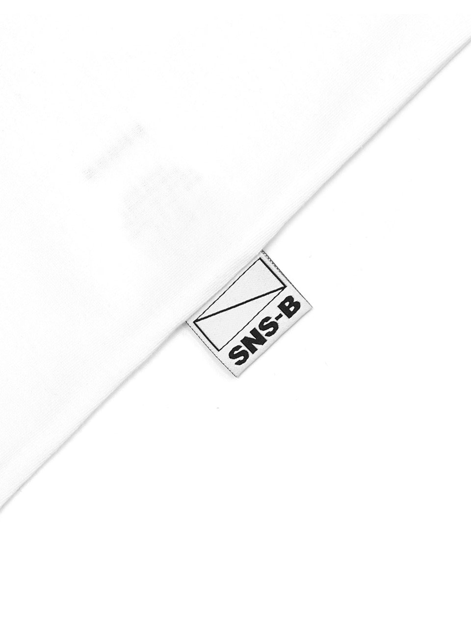TS - ⁠CHAIN WHITE